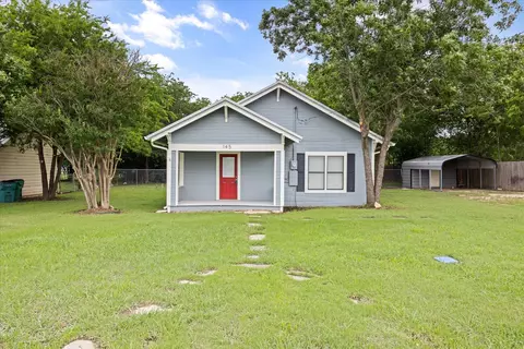 145 E Denmark St, Walnut Springs, TX 76690