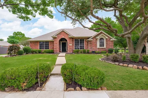 3602 Charleston Dr, Richardson, TX 75082