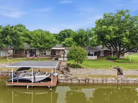 412 Mercury Ct, Granbury, TX 76049