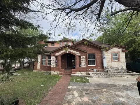 4335 Moler St, Dallas, TX 75211