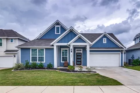 8221 Hampton Dr, Rowlett, TX 75089