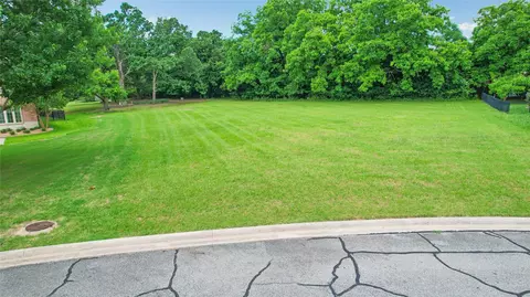 2001 Bois D Arc St, Bonham, TX 75418