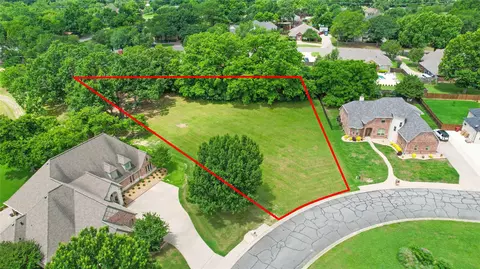 2001 Bois D Arc St, Bonham, TX 75418