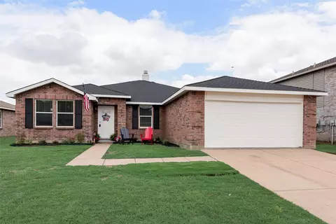 9037 Troy Dr, Fort Worth, TX 76123