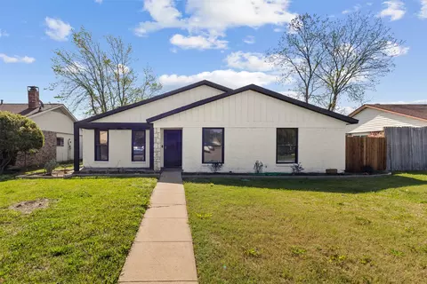 530 Edgemere Dr, Garland, TX 75043