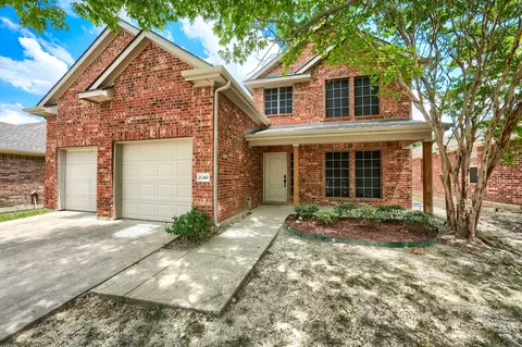 2046 Lake Trail Dr, Heartland, TX 75126
