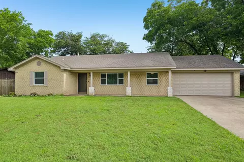 1707 Park Ridge Ter, Arlington, TX 76012