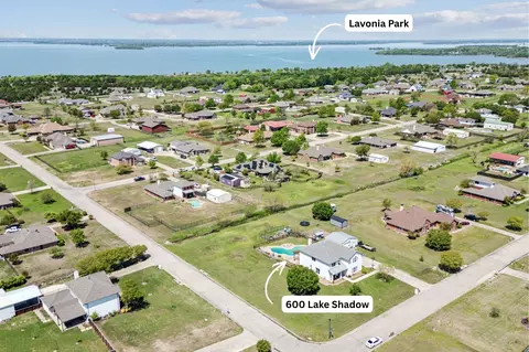 600 Lake Shadow Dr, Lavon, TX 75166