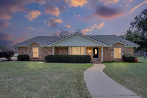 4301 Jester Ct, North Richland Hills, TX 76180