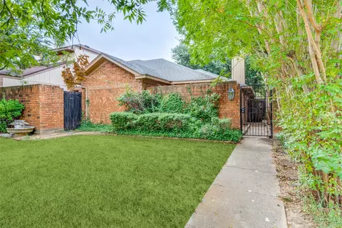 10316 Ridge Oak St, Dallas, TX 75227