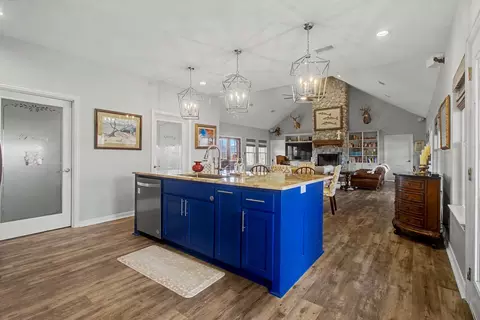 9748 County Road 1200, Athens, TX 75751