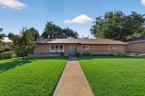 5609 Wedgworth Rd, Fort Worth, TX 76133