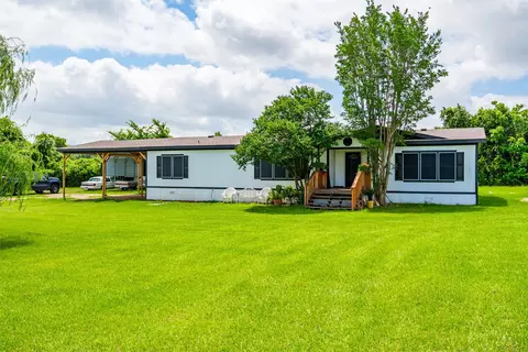 4626 E Renfro St, Alvarado, TX 76009