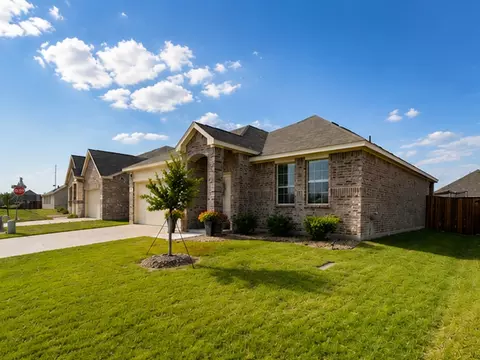 604 Hackney Dr, Princeton, TX 75407