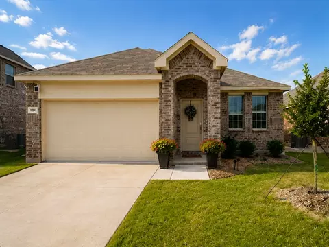 604 Hackney Dr, Princeton, TX 75407