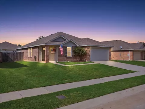 12724 Carpenter Ln, Rhome, TX 76078