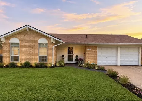 1506 Holiday Pl, Bossier City, LA 71112