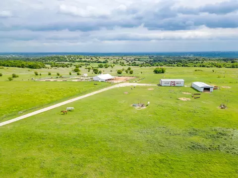 5660 Upper Denton Rd, Weatherford, TX 76085