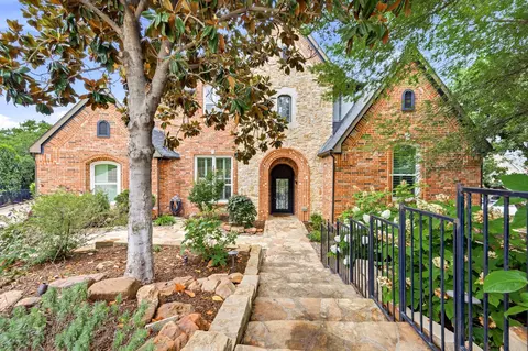 3091 Whispering Oaks Dr, Highland Village, TX 75077