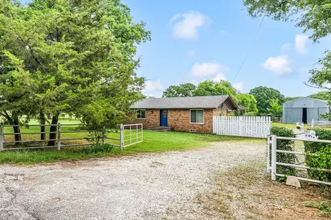 3900 Moseley Rd, Cross Roads, TX 76227
