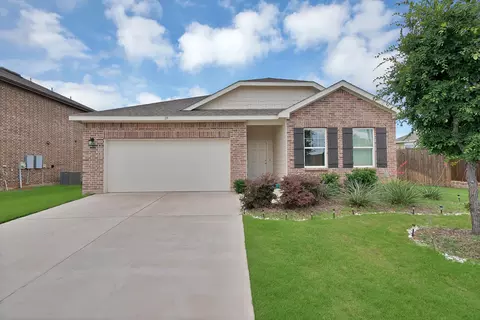 19 Cherryridge Dr, Edgecliff Village, TX 76134