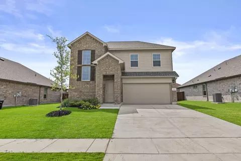 1936 Preakness Dr, Granbury, TX 76049