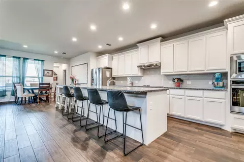528 Retama Dr, Fort Worth, TX 76108