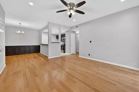 8601 Park Ln #721, Dallas, TX 75231