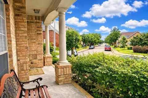 8300 Charleston St, Irving, TX 75063
