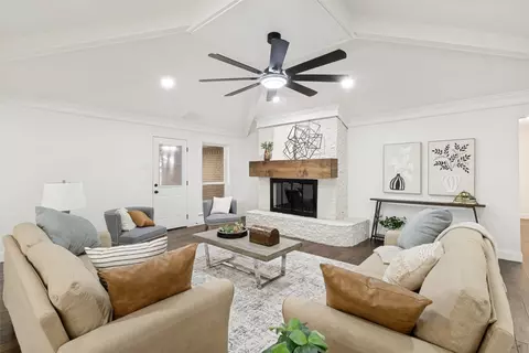 9552 Timberleaf Dr, Dallas, TX 75243