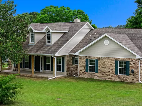 152 Black Hawk Ln, Gilmer, TX 75645