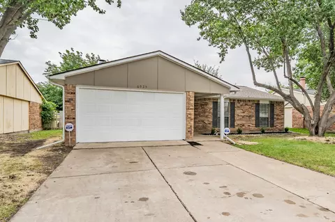 6925 Sandstone Ct, Fort Worth, TX 76120