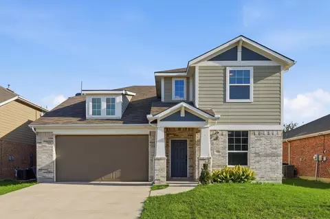 517 High Desert Dr, Fort Worth, TX 76131