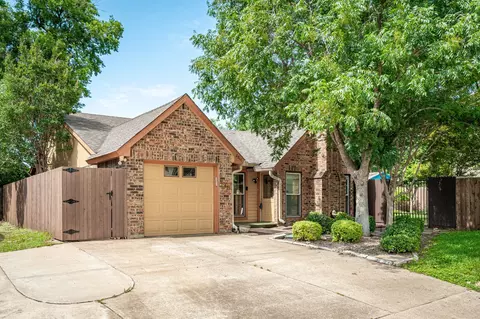 2801 Silkwood Ct, Plano, TX 75074