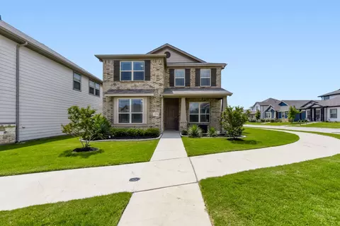 2930 Dixondale Dr, Fort Worth, TX 76108