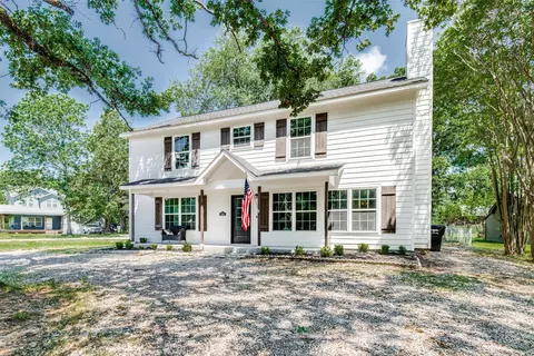 200 Lakeside Dr, West Tawakoni, TX 75474