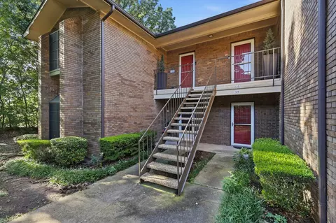 2505 Wedglea Dr #225, Dallas, TX 75211