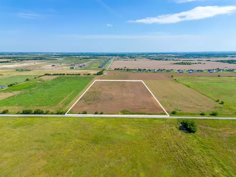 6785 Hoehn Rd, Valley View, TX 76272