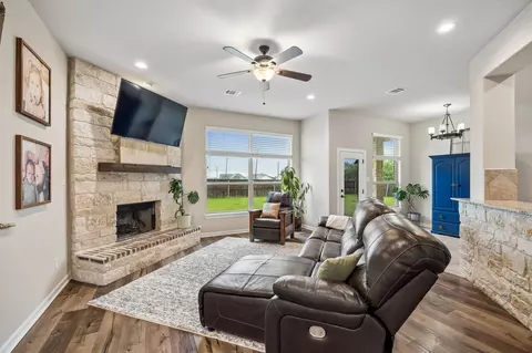 2509 Hollon Dr, Caddo Mills, TX 75135