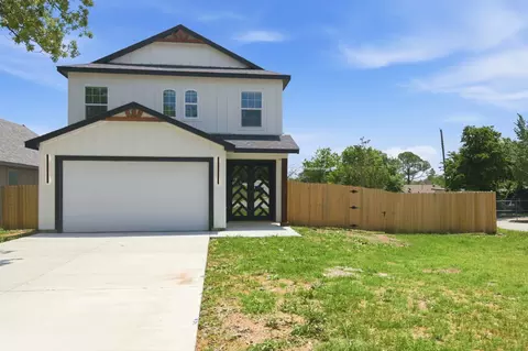1013 Duff Ct, Fort Worth, TX 76112