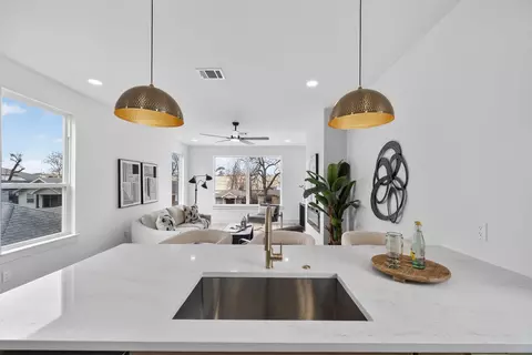 2414 Anderson St, Dallas, TX 75215
