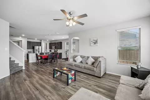 8000 Gangway Dr, Fort Worth, TX 76179