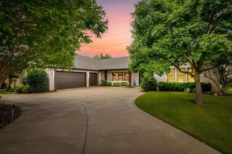 5604 Medinah Ct, Granbury, TX 76049