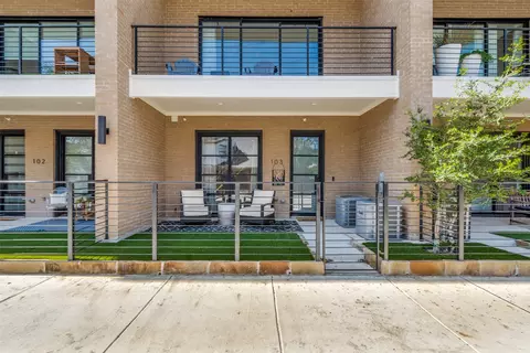 805 Pavillion St #103, Dallas, TX 75204