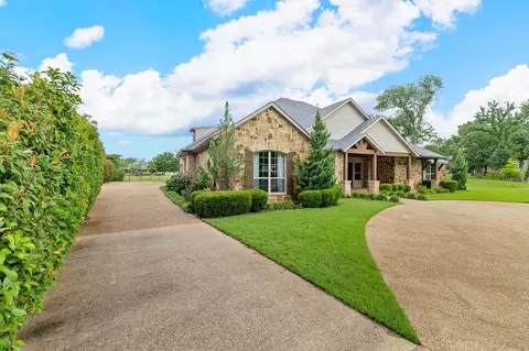 Exterior - 8640 Normandy Way, Argyle, TX 76226 photo 3 of 6
