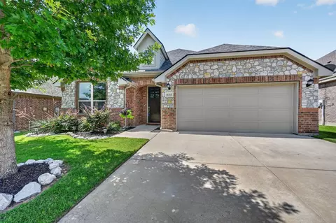 11713 Wax Myrtle Trl, Fort Worth, TX 76108