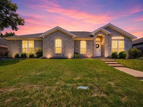 432 Dove Ln, Fort Worth, TX 76108