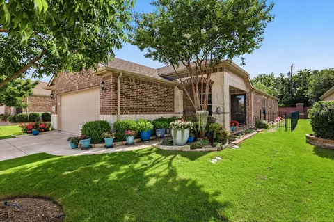 8915 Twin Pines Ln, Frisco, TX 75036