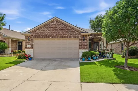 8915 Twin Pines Ln, Frisco, TX 75036