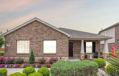 817 Kinsdale Dr, Haslet, TX 76052